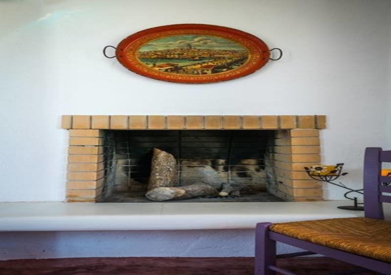 Villa Kotetsi Triovasálos Buitenkant foto